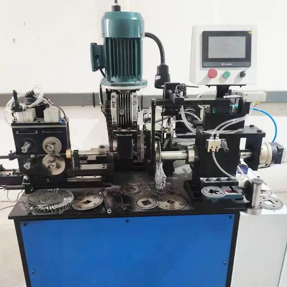 Threading twisting wire brush machine02